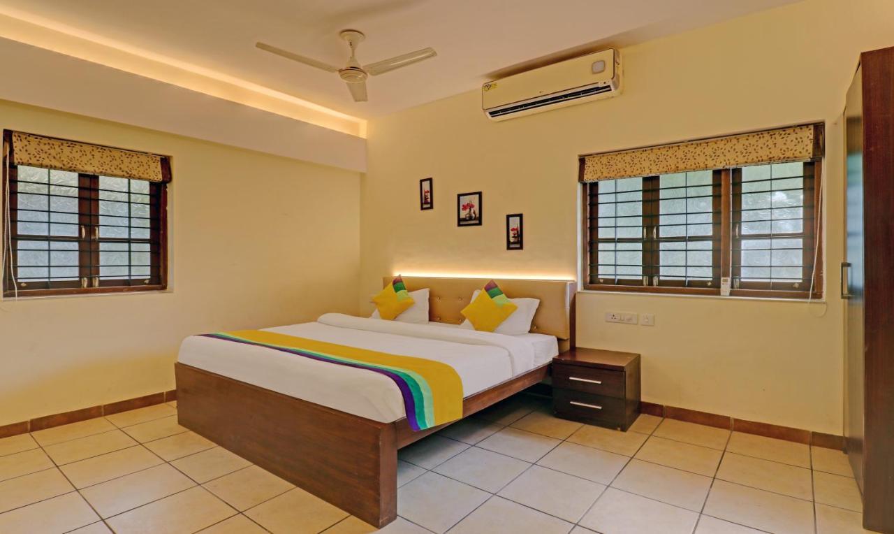 Itsy Vailankanni Natures Hotel Panaji